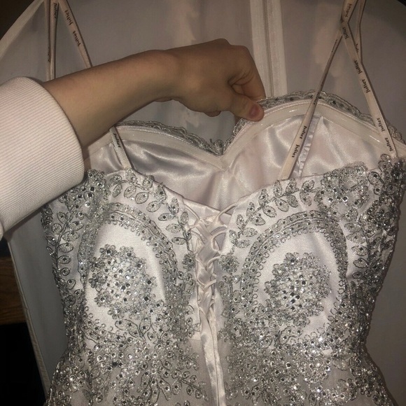 Grad dress - Picture 2 of 3